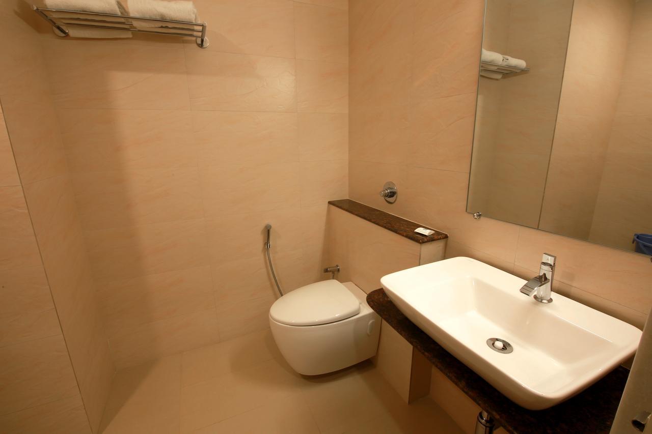 Palguni Residency Hotel Hassan Eksteriør billede