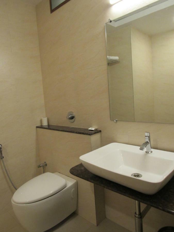 Palguni Residency Hotel Hassan Eksteriør billede